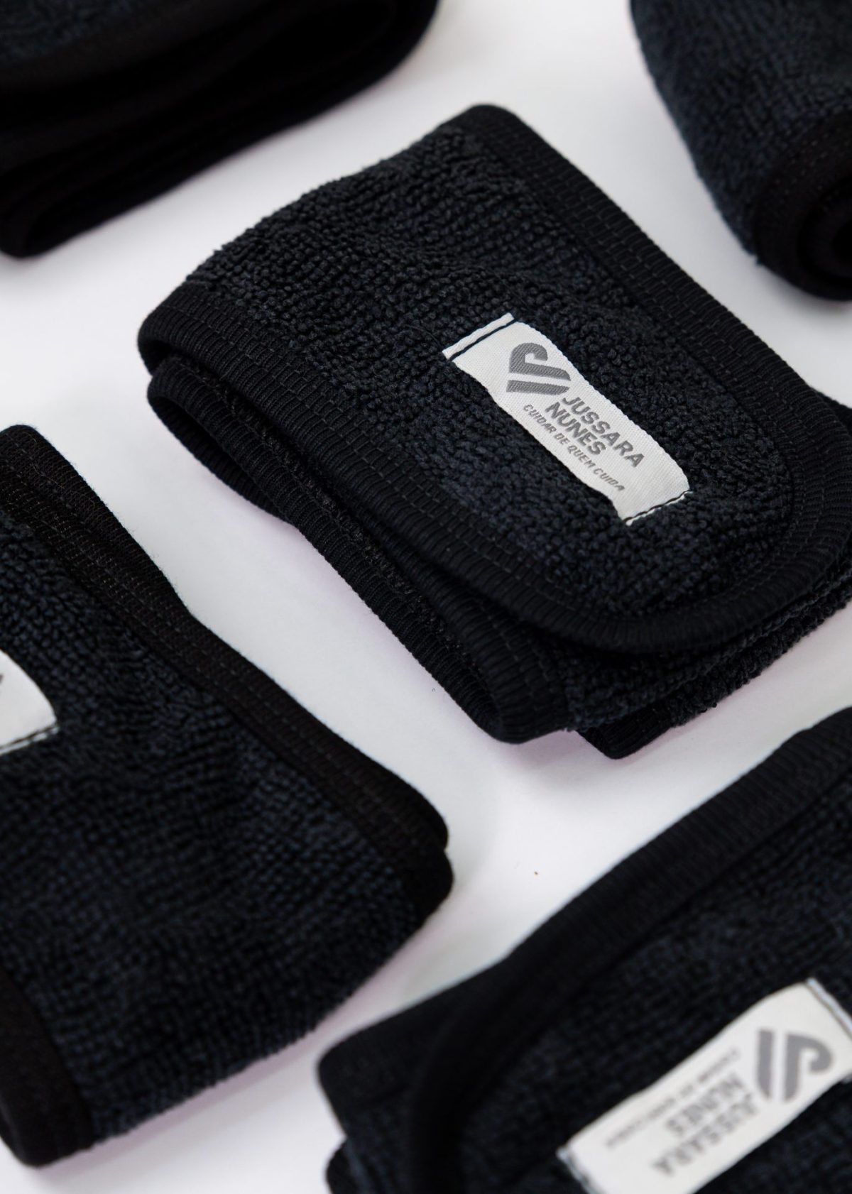 faixa-felpa-com-velcro-preta