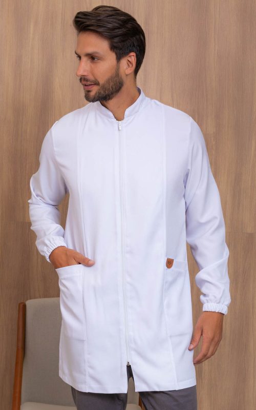Jaleco Masculino Bernardo – Basico com zíper, modelo atemporal para profissionais. Ideal para clinica, consultorio e laboratorio.