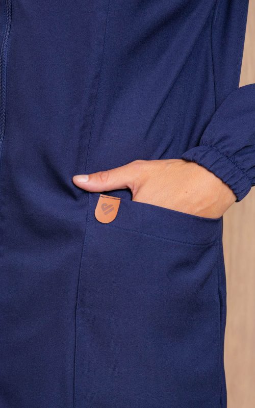 Jaleco Masculino Bernardo – Basico com zíper, modelo atemporal para profissionais. Ideal para clinica, consultorio e laboratorio.