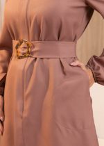 jaleco feminino fendi jaleco com cinto jaleco elegante jaleco gola careca jaleco manga bufante jaleco fashion jaleco para estética jaleco para recepcionista jaleco social jaleco bege estiloso